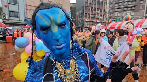 野柳神明淨港登場! 百人跳水"阿凡達"共襄盛舉