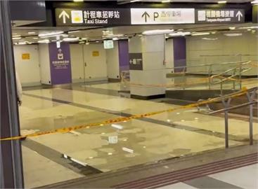 暴雨狂襲！台北車站又出現積水　急堆沙包應戰