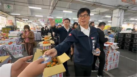 陳其邁賴瑞隆市場掃街拜早年　柯志恩續招手民眾黨喊話合作