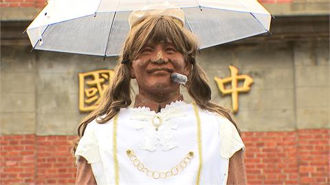 嘉義女中教官拚了！畢典大秀熱舞 建中蔣公銅像變「Ruby蔣」