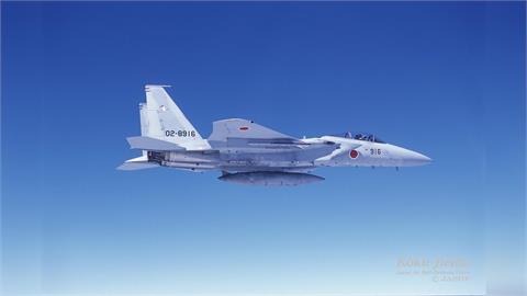 日本自衛隊F-15戰鬥機 沖繩那霸機場跑道起火