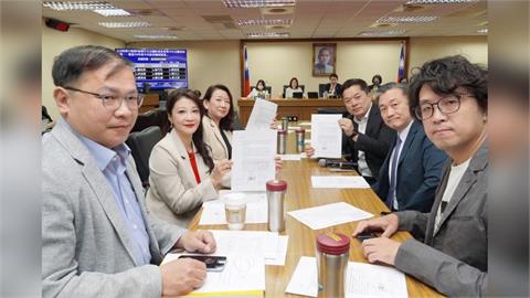 快新聞／中國阻擋賴清德非洲行！綠委提「臨時譴責案」　立院無異議通過