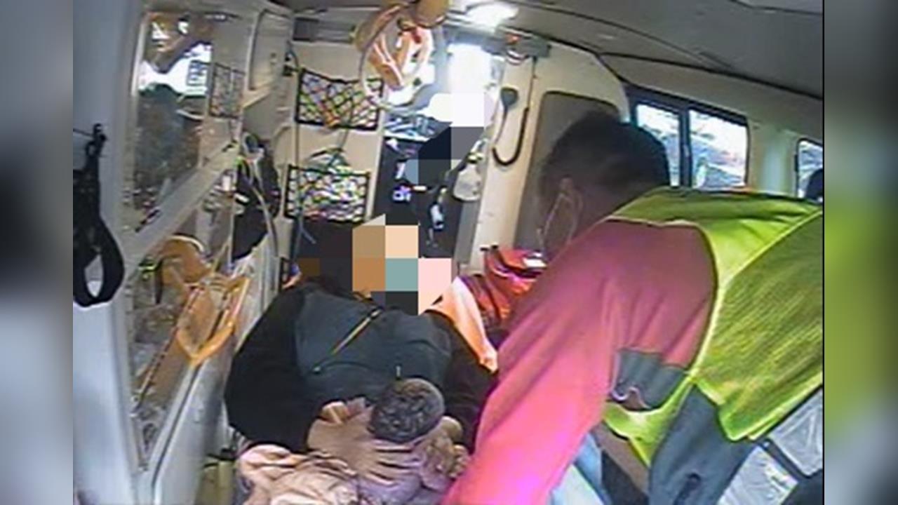 媽媽肚子痛!孕婦幼兒園校門口產子 小學兒機靈求助