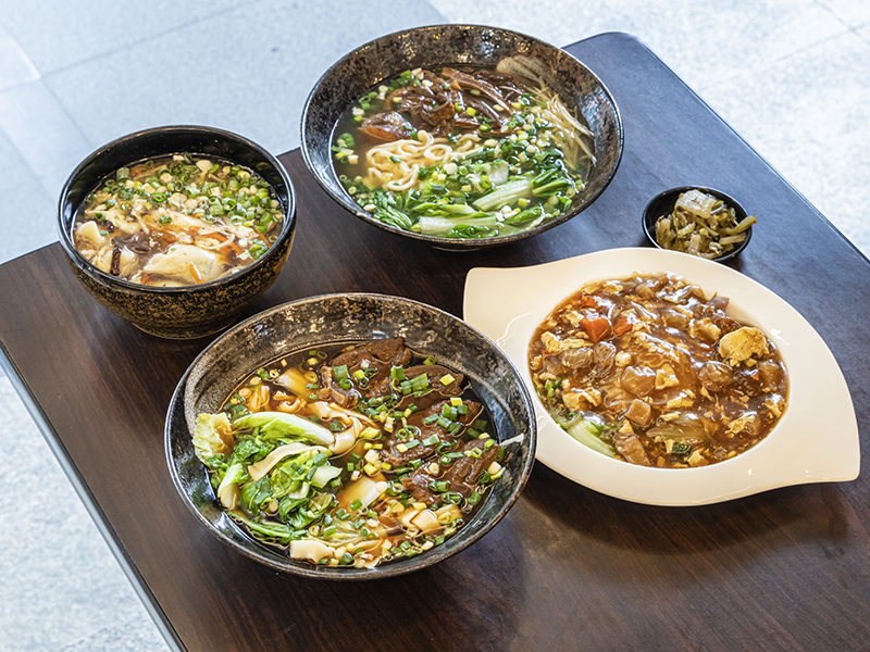 中和牛肉麵首選│紅燒清燉湯頭超美味 “牛肉燴飯”每日限量！