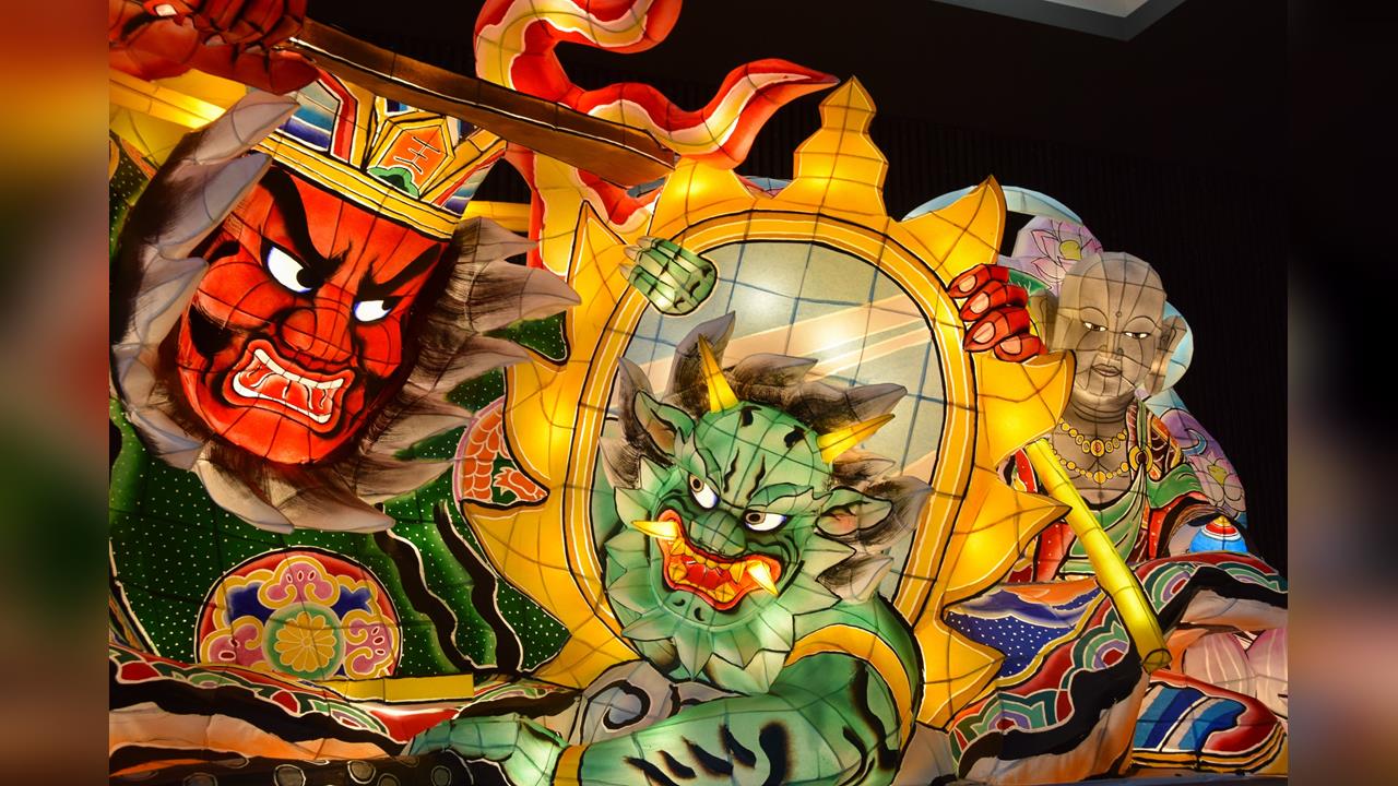 巨型睡魔燈籠霸氣上街　「青森睡魔祭」華麗登場