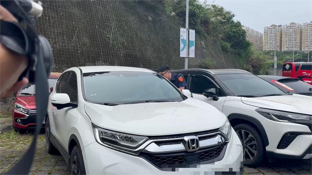 山崩地裂一瞬間　民眾：剛停車！路就被山崩堵住