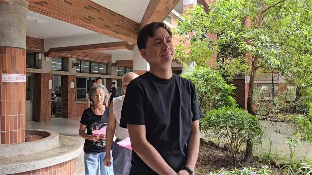 桃一選區投票人數增逾１萬人　牛煦庭現身投票：平常心面對