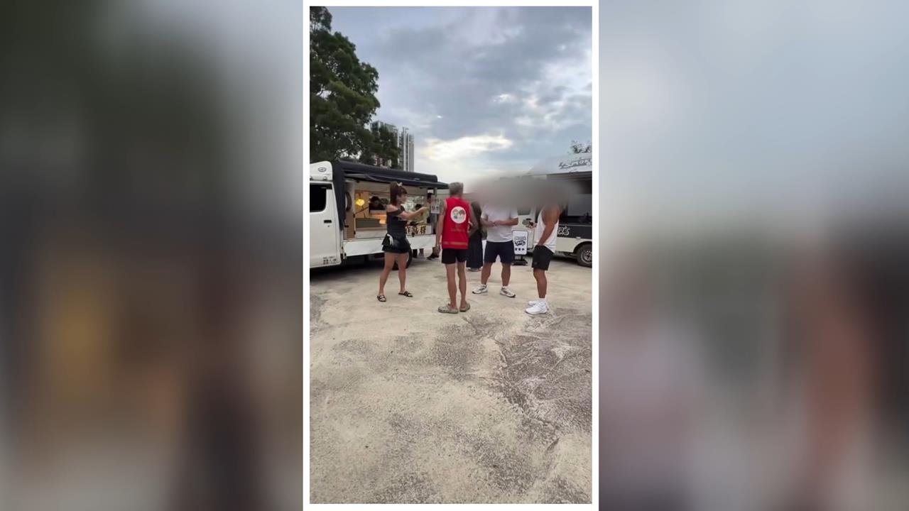 愛心餐車闆娘遭狠瞪！　顧客疑不耐久候　業者霸氣回嗆