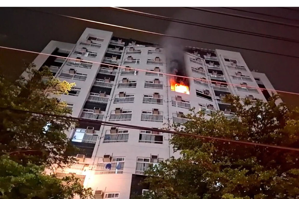 台南善化移工宿舍大樓火警　520人疏散未釀傷亡