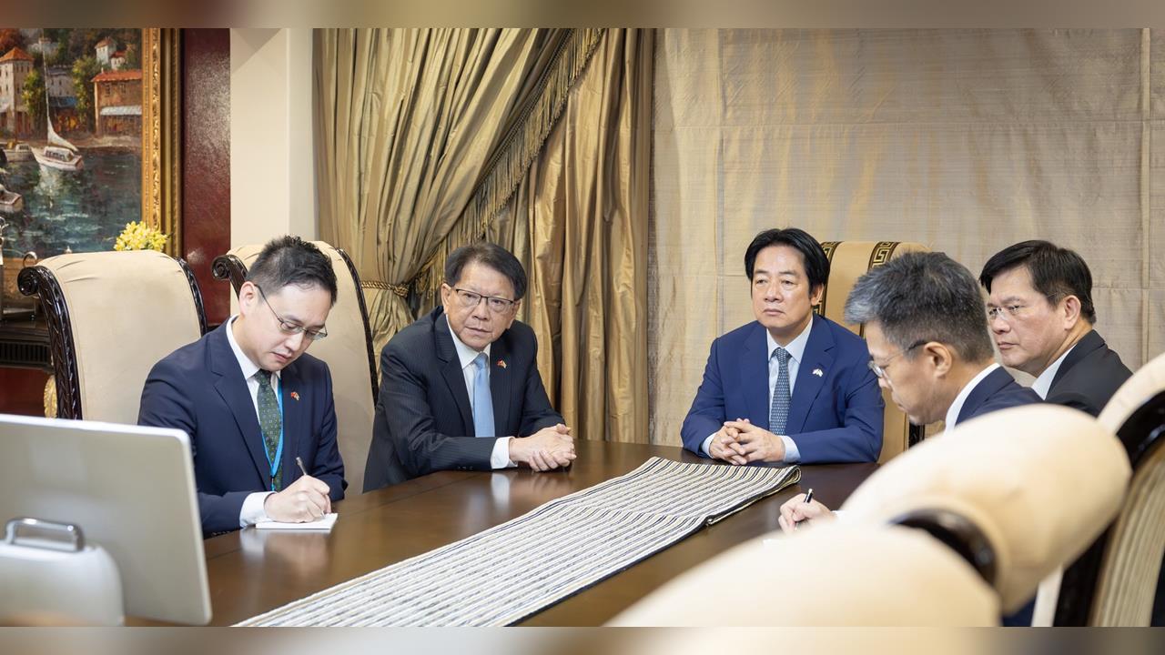 快新聞／賴清德「運籌帷幄」影像曝光　出訪史瓦帝尼遠距掌控國安