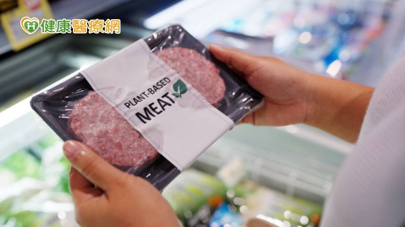 兩種人食用「植物肉」要注意！營養師教讀懂營養標示