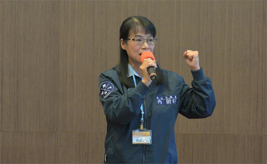 快新聞／中市議員冉齡軒涉詐領助理費　檢調帶回20多人偵辦