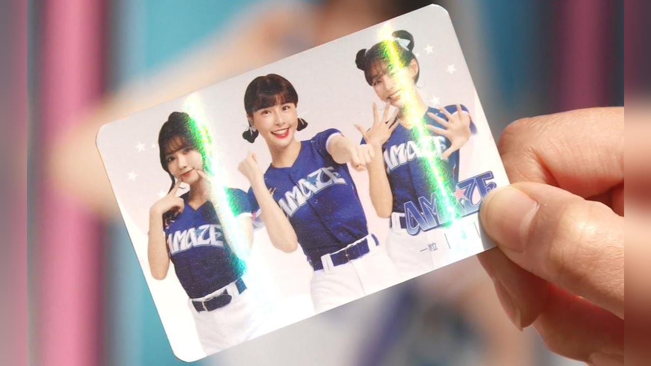 經典賽倒數！超商打造「棒球」主題店　36位啦啦隊女孩現身店內