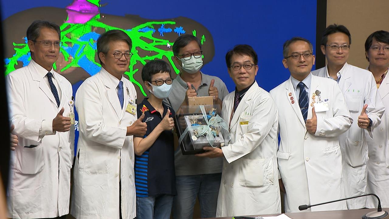 醫療奇蹟! 肝腫瘤長進心臟 北榮團隊「拆彈」救回一命