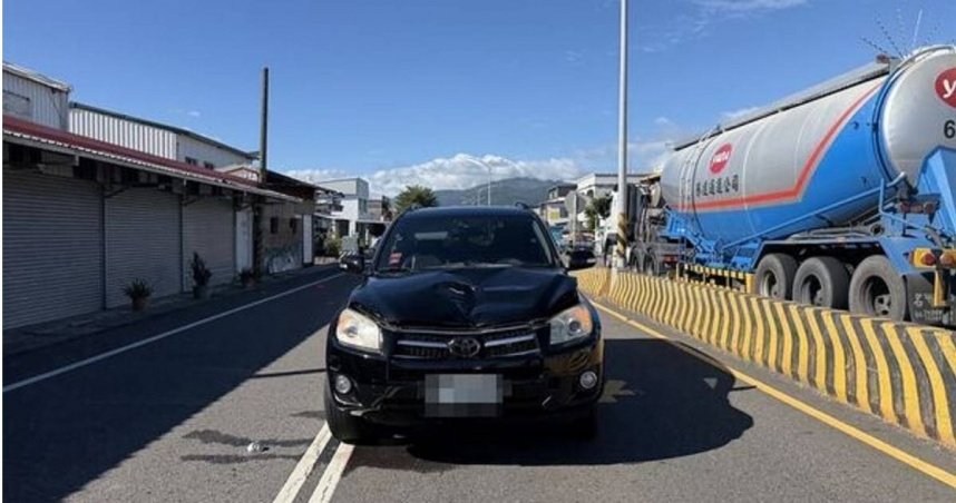 台東76歲嬤過馬路遭休旅車猛撞　彈飛30公尺慘死街頭
