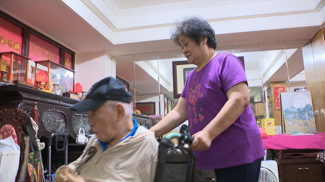 家庭照顧假更彈性！　勞動部：寄養家納適用　給照顧者喘息