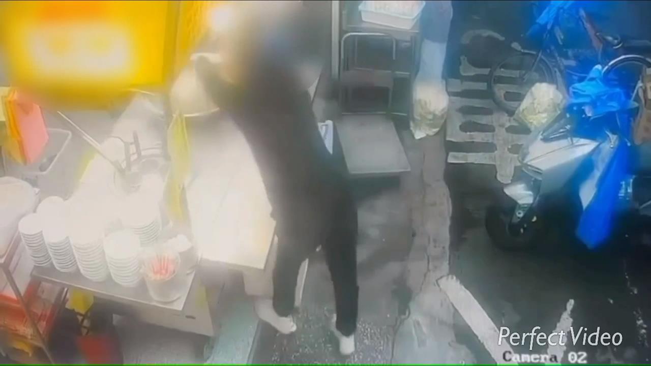 雙北麻油雞連鎖店被鎖定? 多分店鍋內被倒芥末、砂糖粉