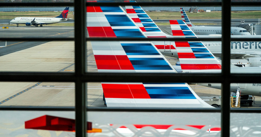 美國政府停擺釀空中大亂!再取消1500航班 運輸部長警告:恐砍更多