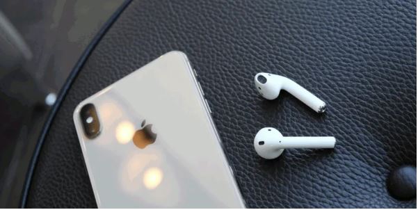 AirPods即時翻譯終於要來了？傳隨 iOS 19推出　時間就是今年