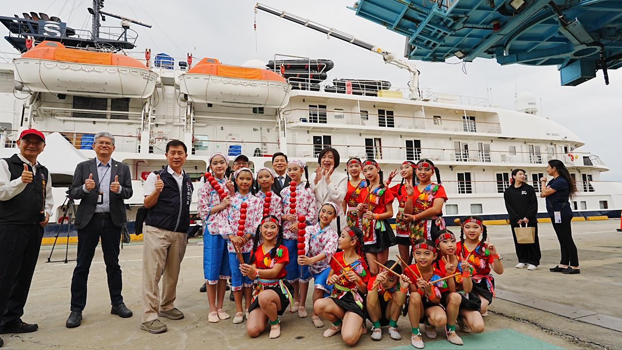 快新聞／國際郵輪睽違7年首航台中港！何欣純港邊親迎　盼市港共榮為台中注入新活水