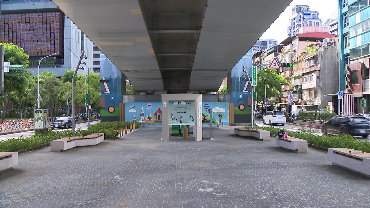 北市吸菸區設橋下挨批浪費公帑 沈伯洋合體日議員研究日無菸做法