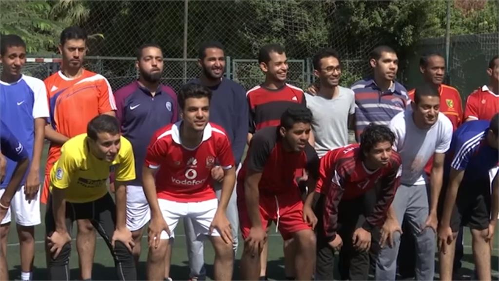 就是愛足球 埃及首支腦麻足球隊成立