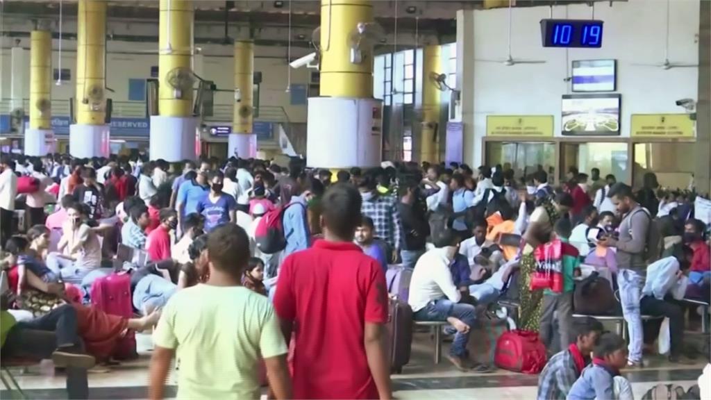 印度實施14小時宵禁 孟買暫停通勤列車800萬人受影響