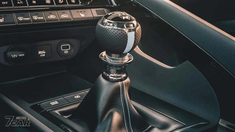 三顆踏板的未來越來越模糊：手排車正加速邁向歷史舞台