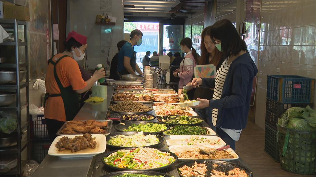 台式自助餐改「吃到飽」可行嗎？網友揭「1原因」：做不起來