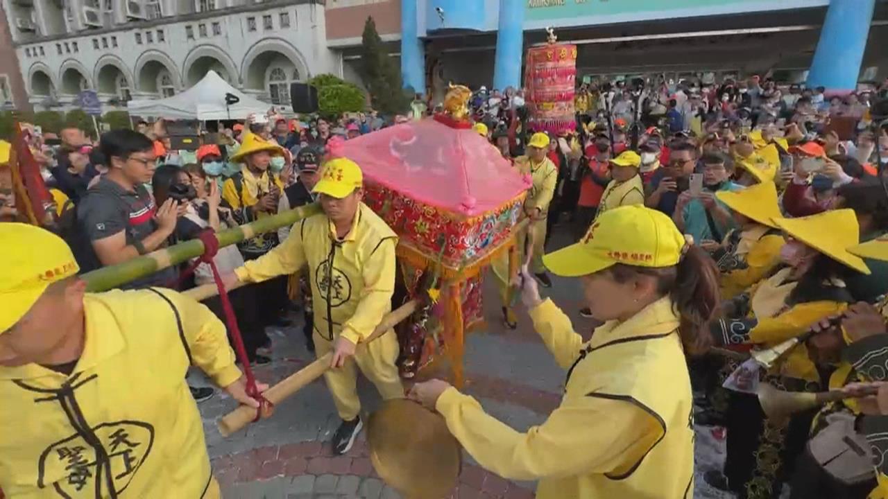 白沙屯媽祖起駕! 市長參選人﹑立委恭迎扶轎