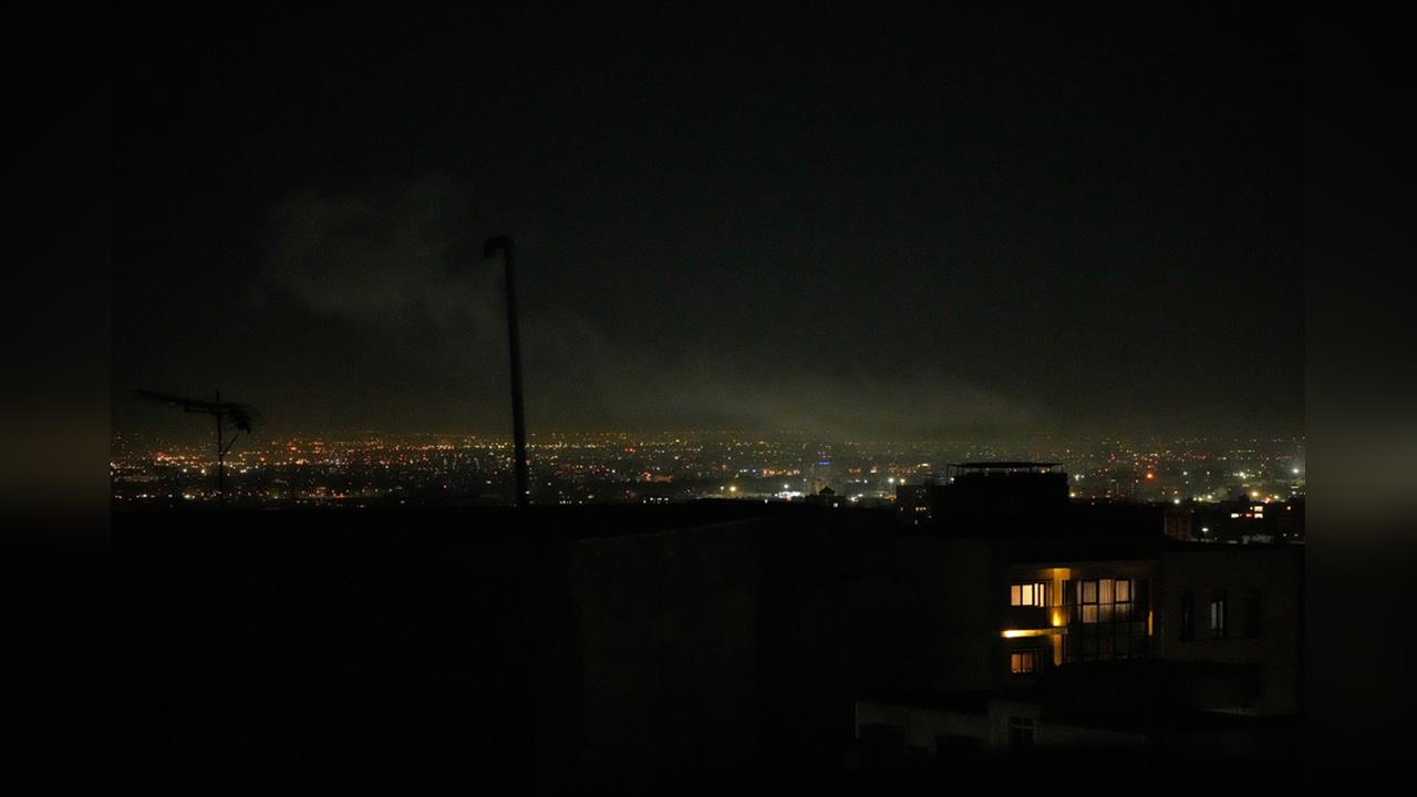 快新聞／川普證實！最高領袖哈米尼身亡　伊朗人民狂歡畫面曝光