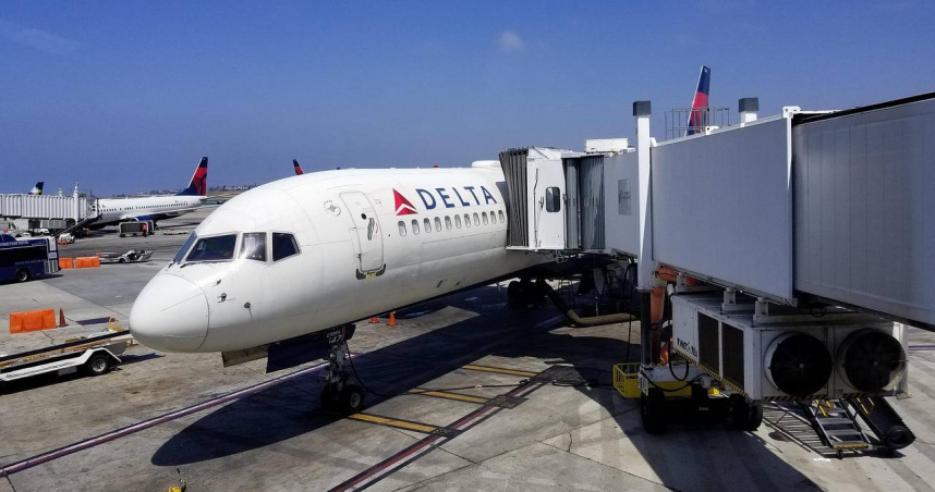 航空公司偷偷搞降等？他靠這招成功討回3萬　專家揭5招機票降等自救術