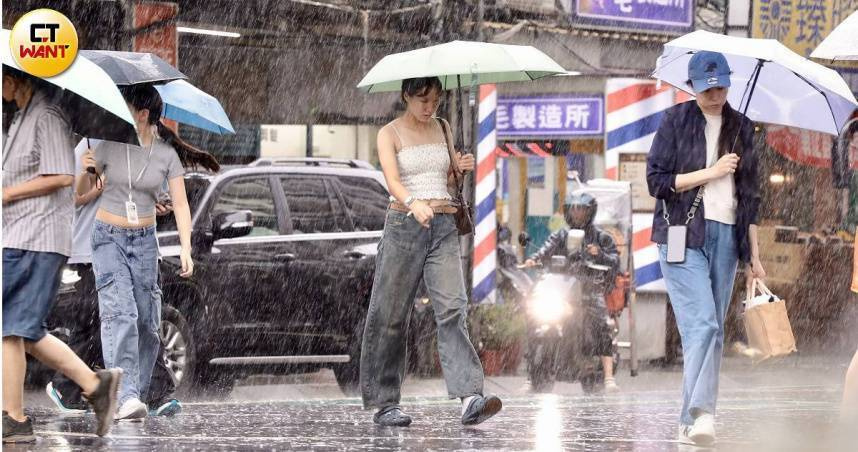 南部暴雨還沒下完！雨量上看7百毫米　專家示警「823水災」恐重演