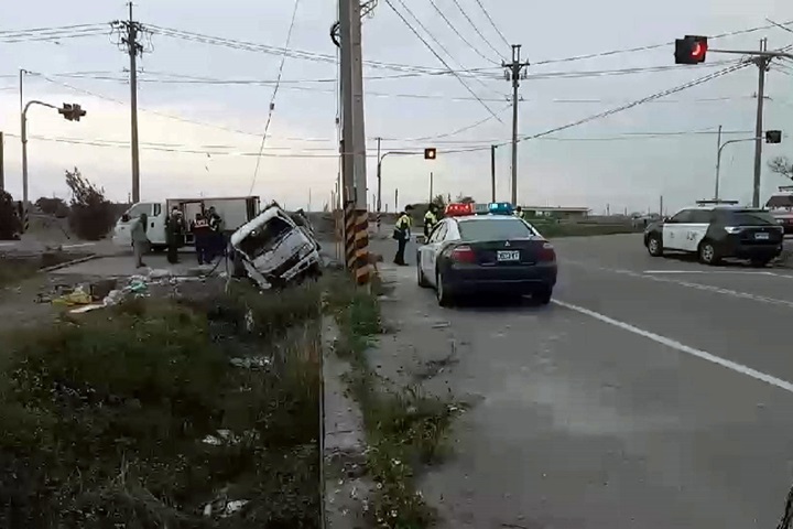 貨車超載農工撞休旅車 3名農婦2死1命危