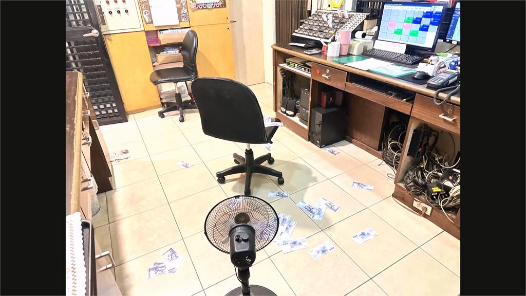 索討一次性備品不成！　旅館櫃檯遭「10萬元鈔票」砸臉怒PO網