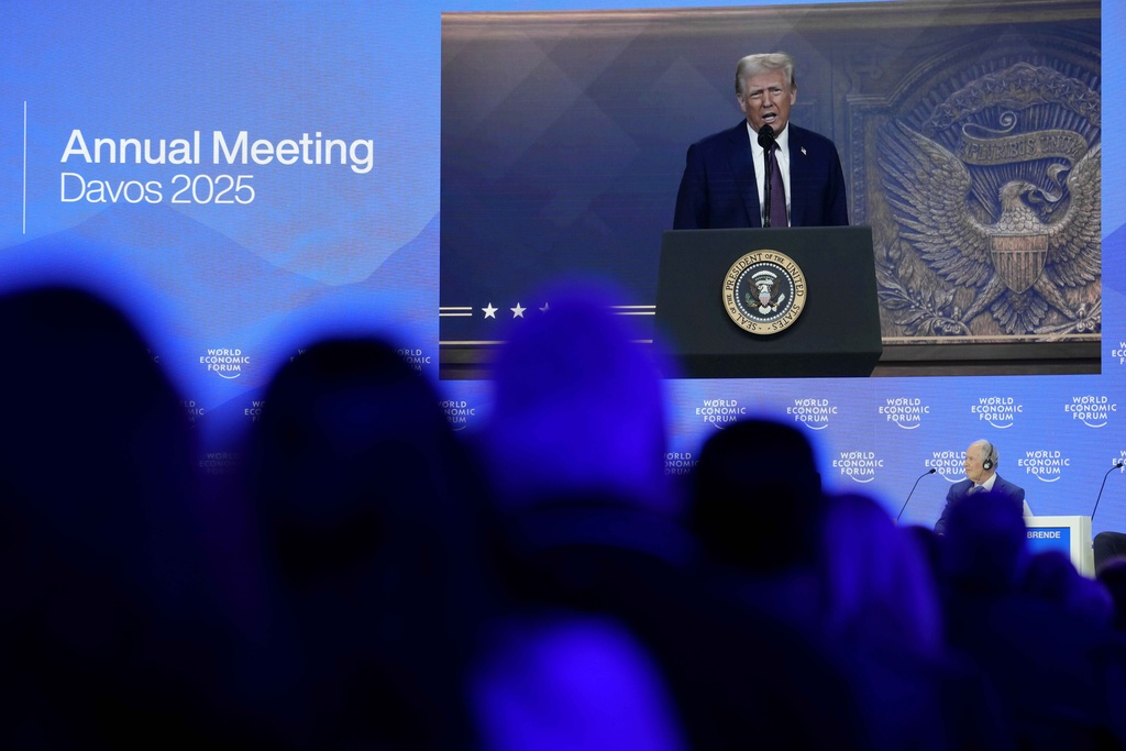 達沃斯WEF川普發表視訊演說　呼籲調降公司稅、油價、利率