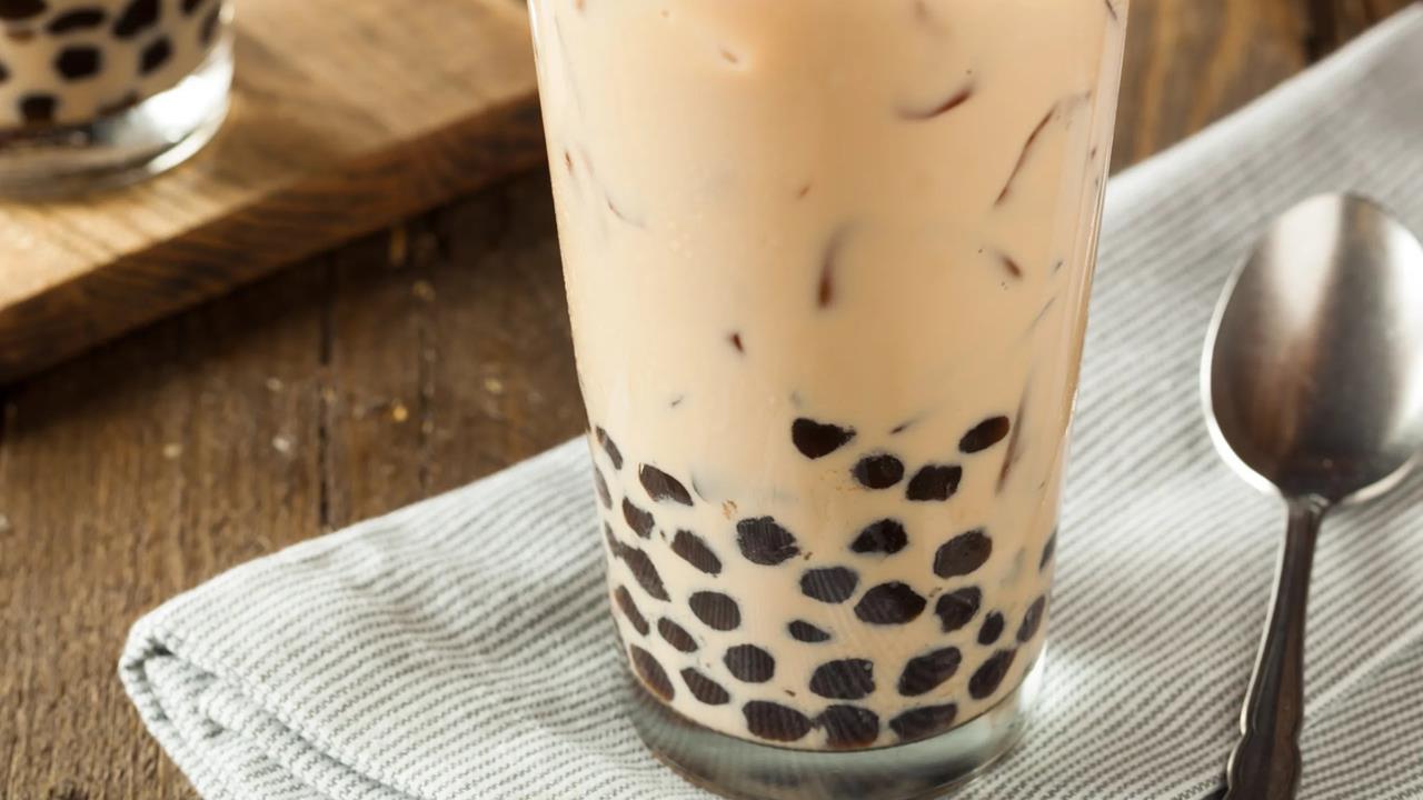 飲料「買5送1」到底點5杯還是6杯？店員2度提醒遭「臭臉無視」被留負評！