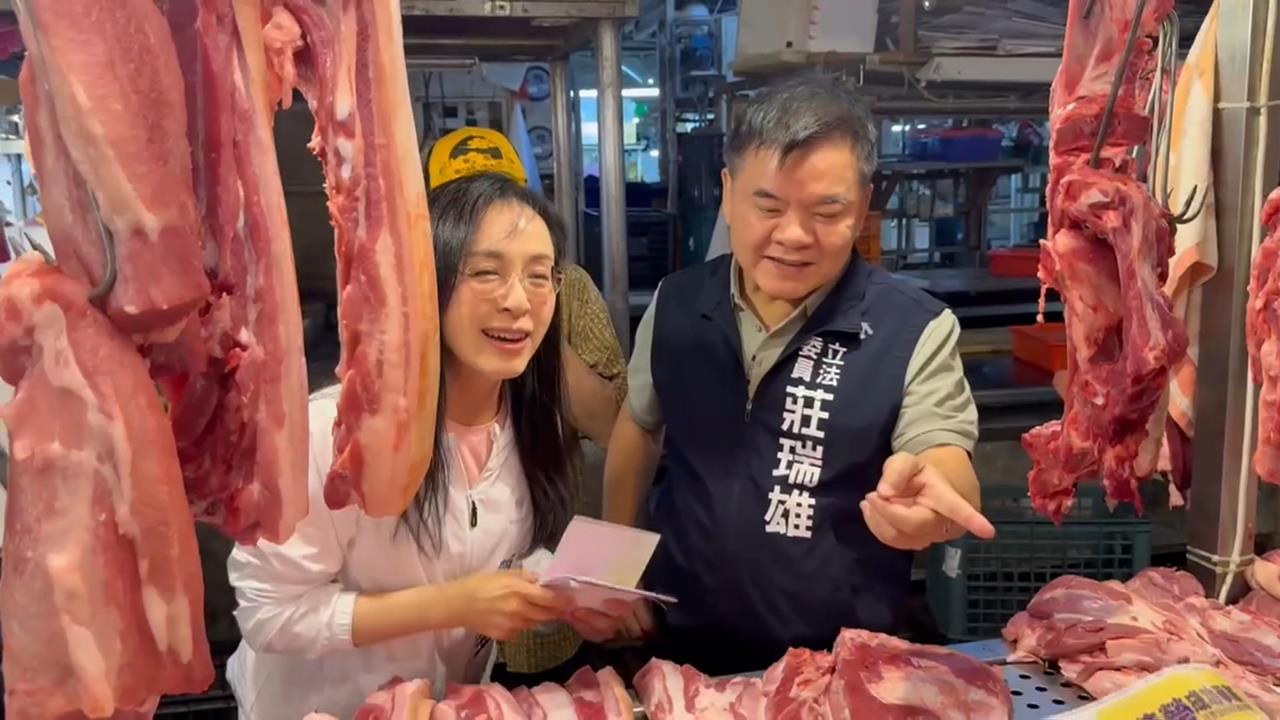 非洲豬瘟攤商「15天沒收入」 市場開市陳瑩獻上補助金