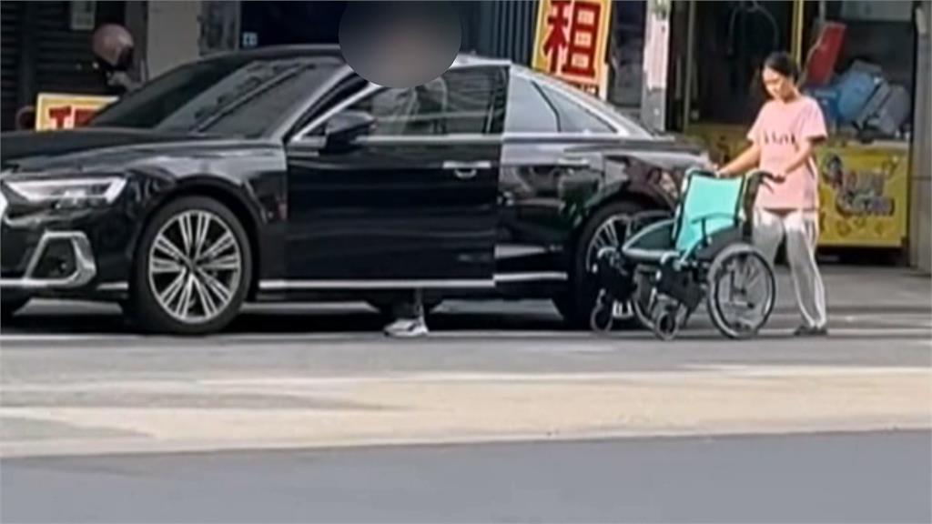 台南輪椅阿伯被攙扶坐上駕駛座　目擊民眾嚇傻！監理所「這樣說」