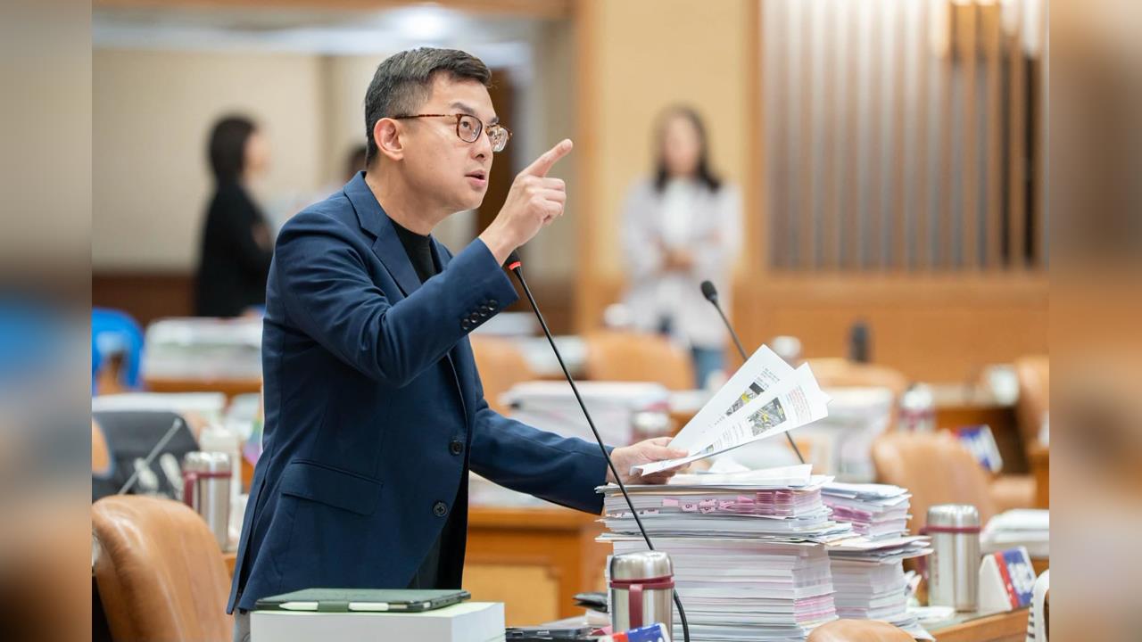 快新聞／藍選將譏卓冠廷「見李四川就閃躲」　本人重磅反擊：禮貌被拿來偷拍自爽？
