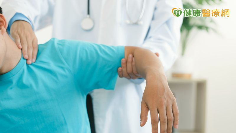 年節「連續糖彈」轟炸！醫：糖友恐釀「五十肩」