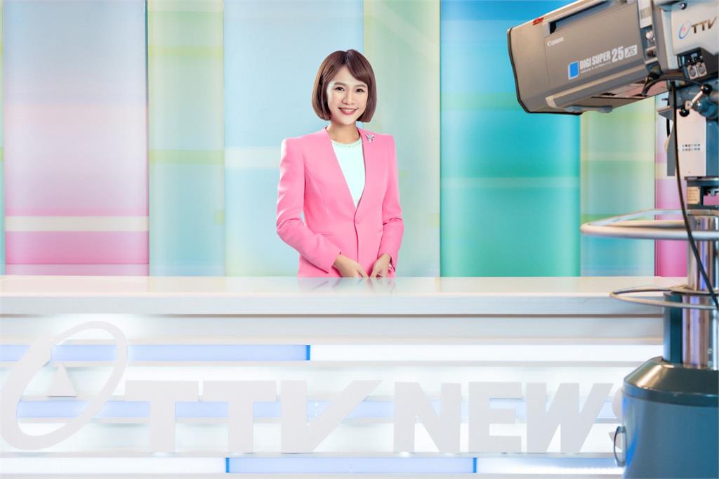 【獨家】柯文哲涉案風雨飄搖之際　民眾黨延攬女主播助攻空戰