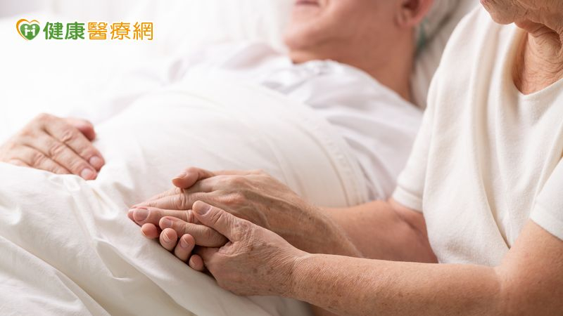 加護病房50%病人會出現譫妄　醫療團隊「這套做法」把發生機率壓到30%以下