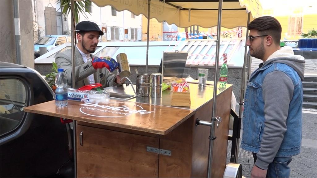 義大利咖啡香處處飄 三輪車隨處服務