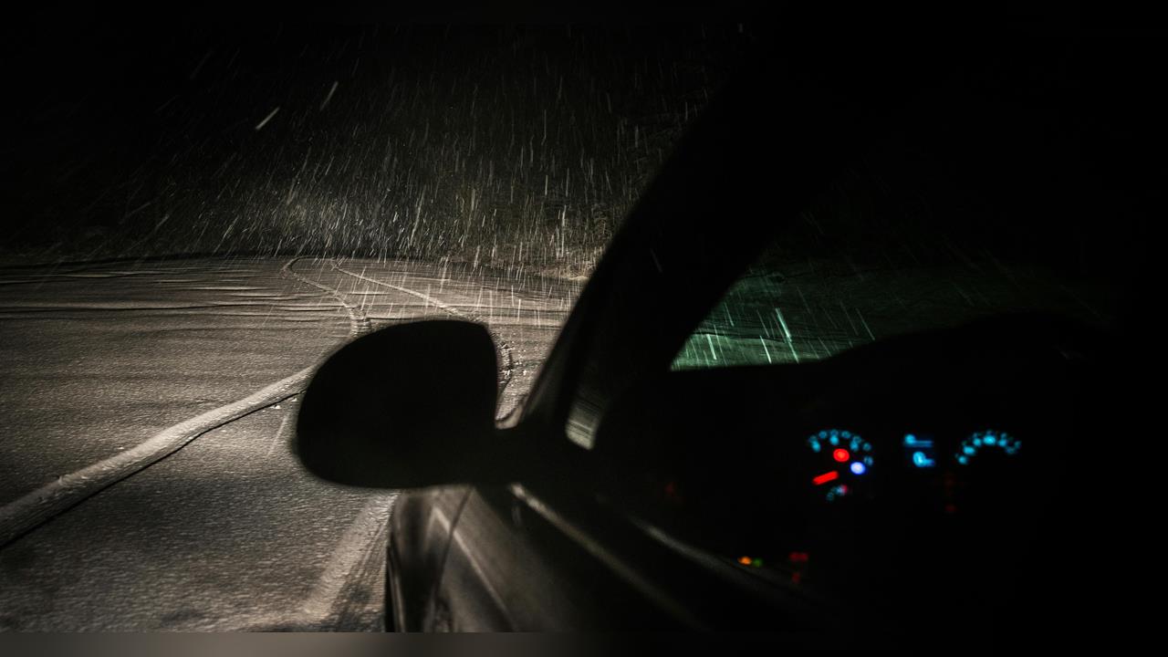 男酒駕肇逃竟「找女網友車震」做完喊喝茫要她自己叫車!約愛後超慘下場曝