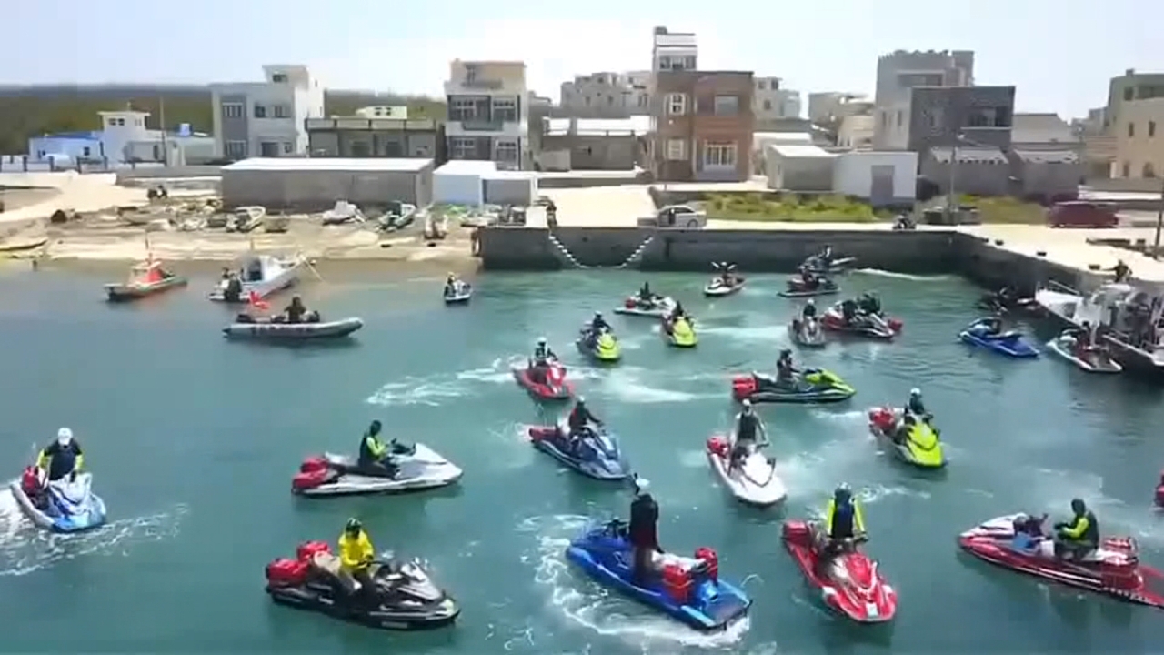 極限長航壯舉 31輛水上摩托車跨越台灣海峽