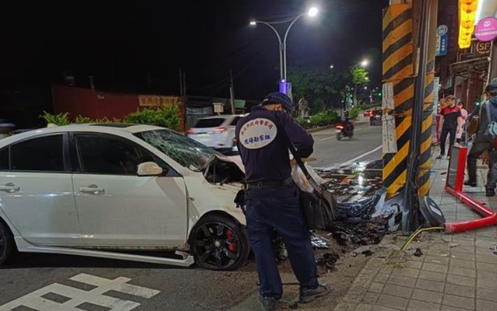 快新聞／扯！37歲房仲疑「吸毒菸」開車撞死男大生　車頭全爛可怕畫面曝