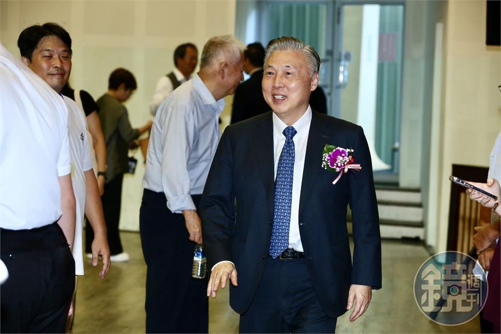 直擊日月光股東會1/鬆口談美國、馬來西亞佈局 鎖定AI與機器人晶片新藍海