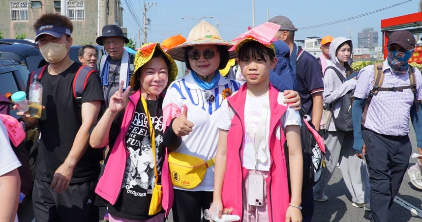 張麗善「移開爐主」遭批搶鏡頭 再發文致歉求媽祖庇佑