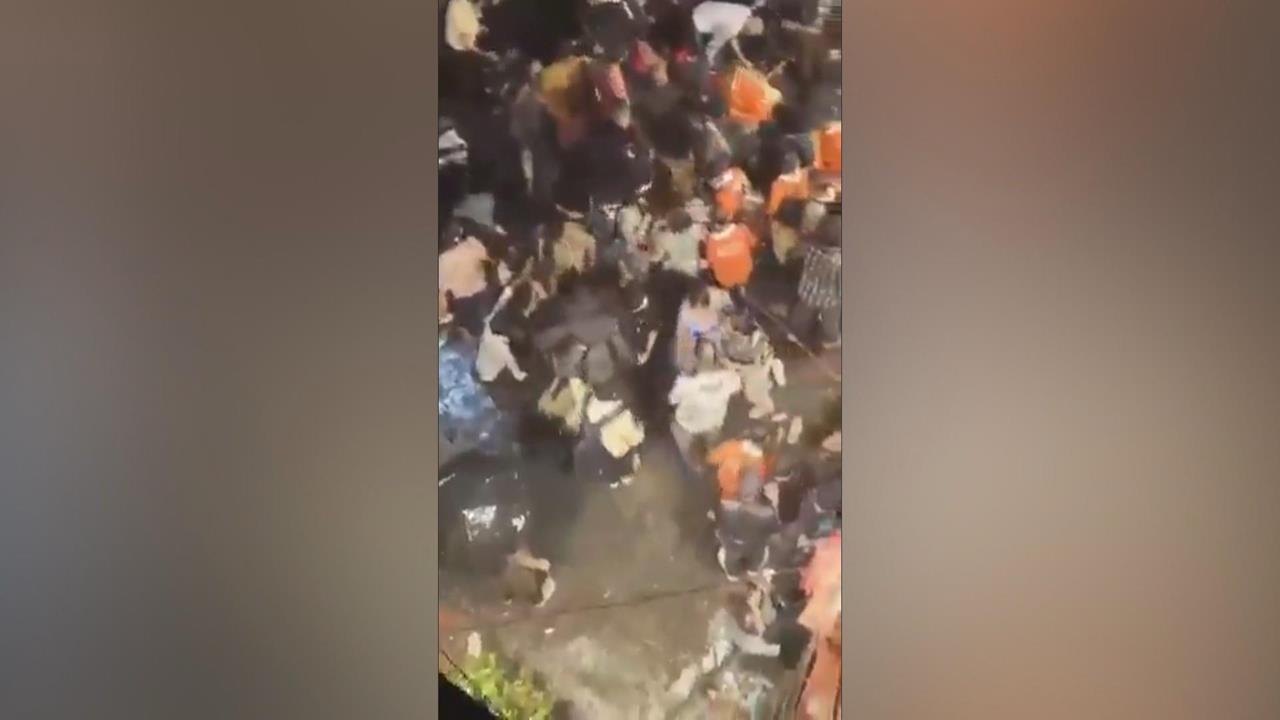 誤導性廣播引發恐慌　印度慶典踩踏釀17死25傷